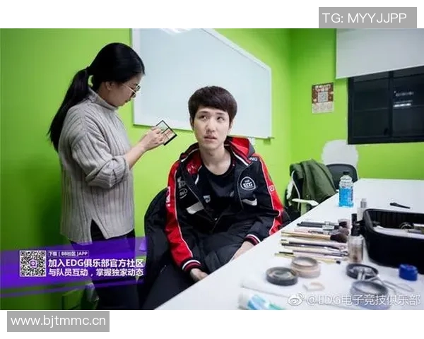 李伟独家分享羽毛球技巧与心得助你提升竞技水平与乐趣