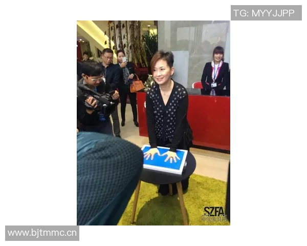 陈娜专访:从街头到舞台的蜕变与坚持之路回顾